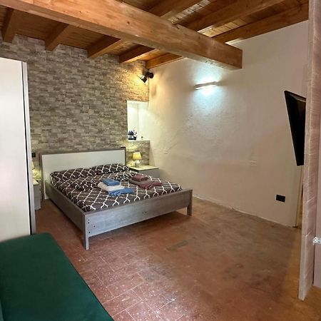 Appartamenti In Centro Storico A 15 Min Dal Lago D'Iseo - Free Wi-Fi - Ac Pallazzolo sullʼOglio Buitenkant foto