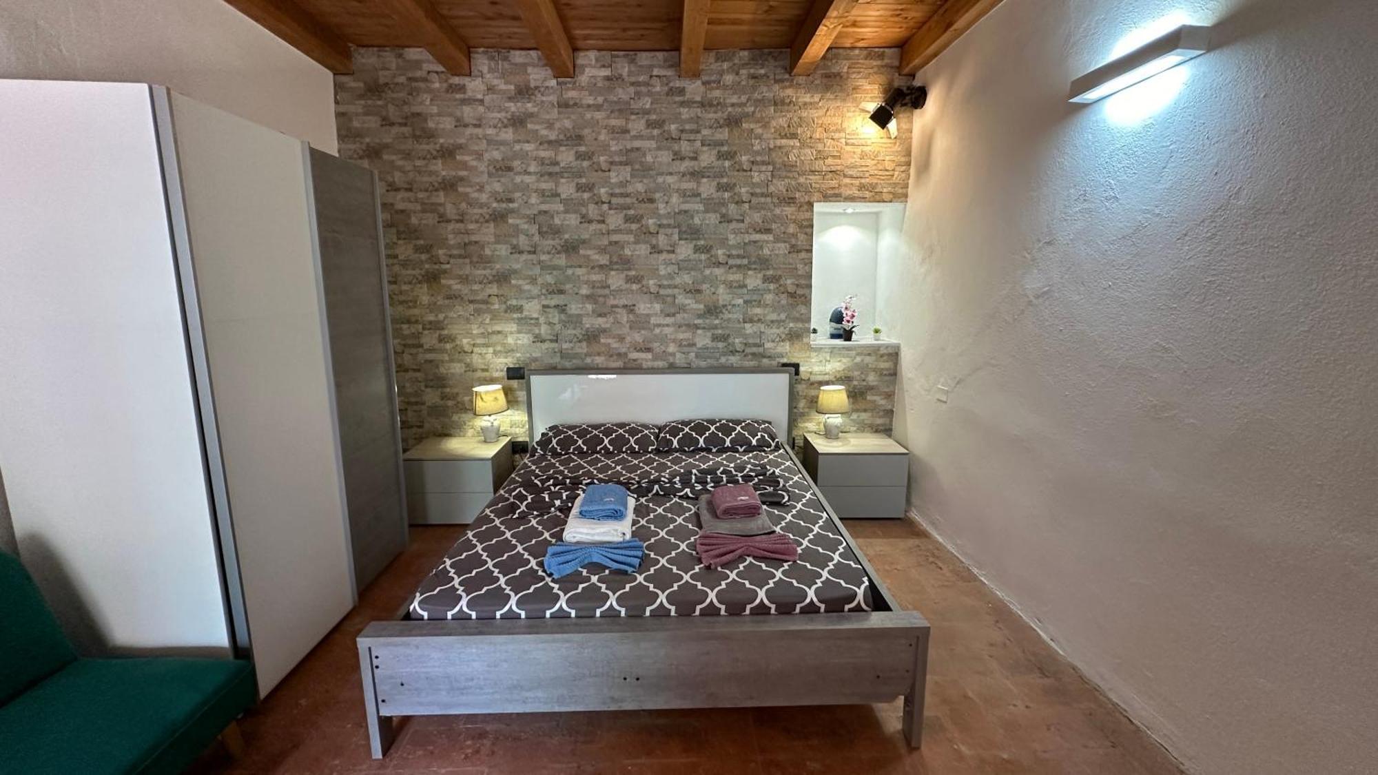 Appartamenti In Centro Storico A 15 Min Dal Lago D'Iseo - Free Wi-Fi - Ac Pallazzolo sullʼOglio Buitenkant foto